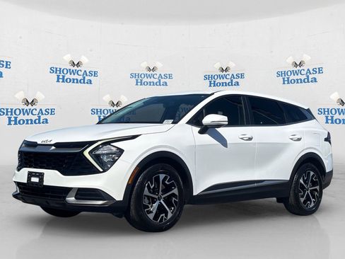 Used 2023 Kia Sportage EX image 2