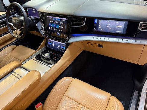 Used 2022 Jeep Grand Wagoneer Series III w/ Rear Seat Video Group 1 image 59