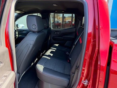 Used 2023 Chevrolet Colorado Z71 w/ Z71 Convenience Package 2 image 9