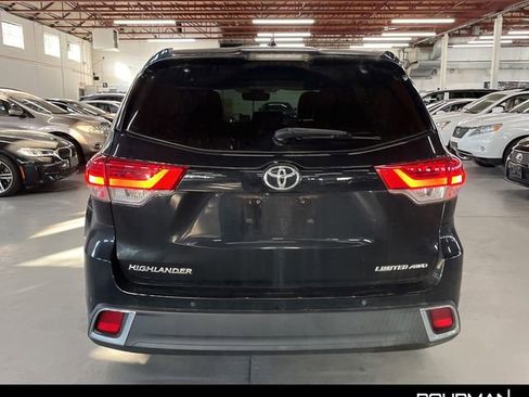 Used 2017 Toyota Highlander Limited image 4