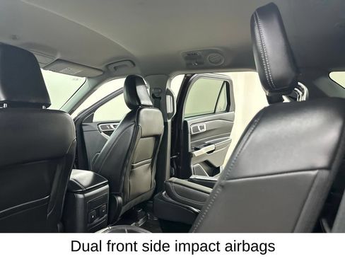 Used 2023 Ford Explorer XLT w/ Equipment Group 202A AWD/4WD image 31