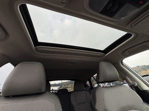 Used 2024 Subaru Crosstrek 2.0i Premium image 28