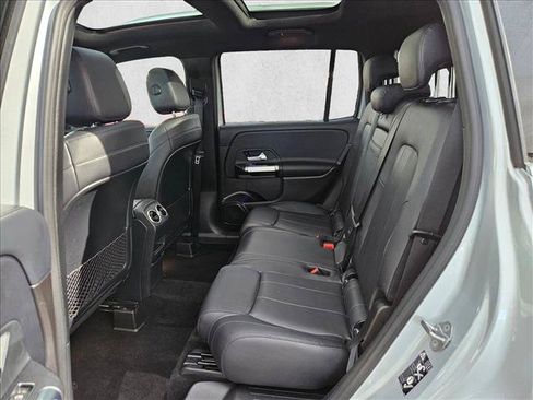 Used 2020 Mercedes-Benz GLB 250 image 17