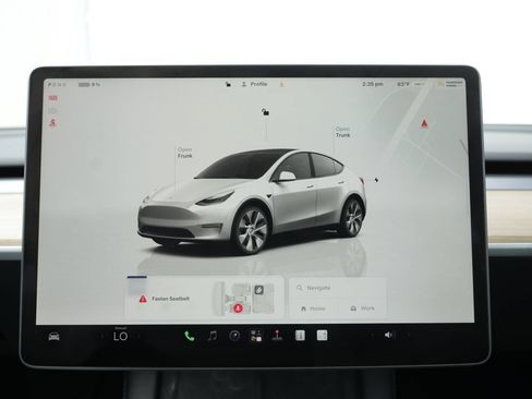 Used 2023 Tesla Model Y AWD image 50