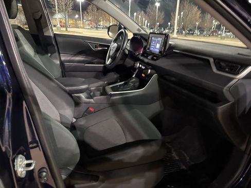 Used 2020 Toyota RAV4 XLE w/ Convenience Package image 17