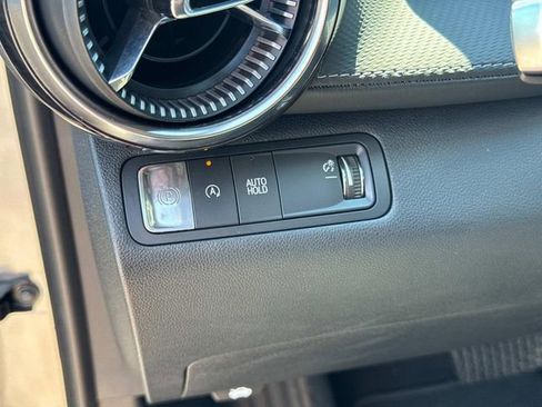 Used 2025 Chevrolet Equinox LT w/ Safety and Technology Package FWD image 28