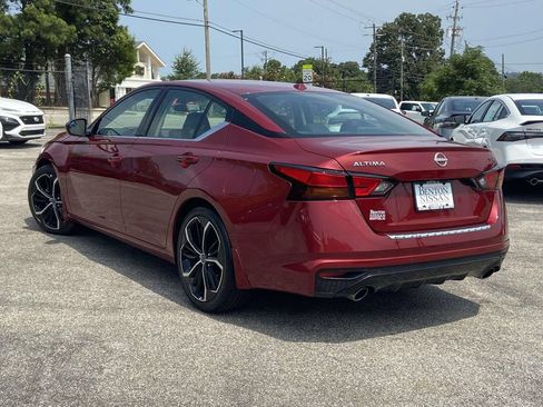 Used 2023 Nissan Altima 2.5 SR FWD image 6