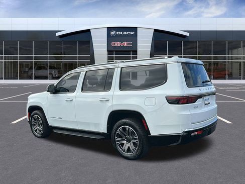 Used 2023 Jeep Wagoneer 2WD w/ Premium Group I image 3