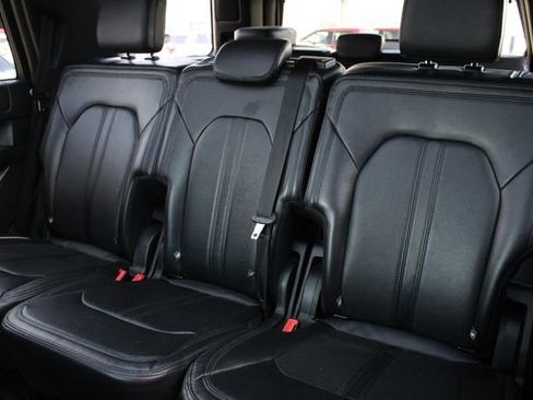 Used 2021 Ford Expedition Limited AWD/4WD image 22