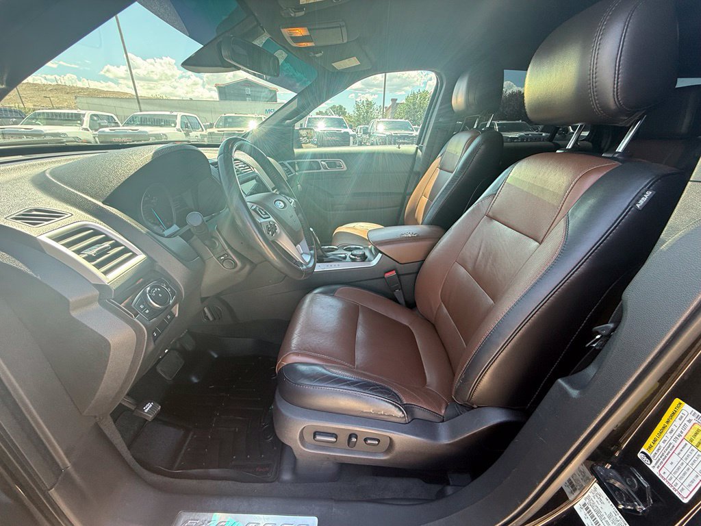 Used 2014 Ford Explorer Limited w/ Equipment Group 302A AWD/4WD image 10