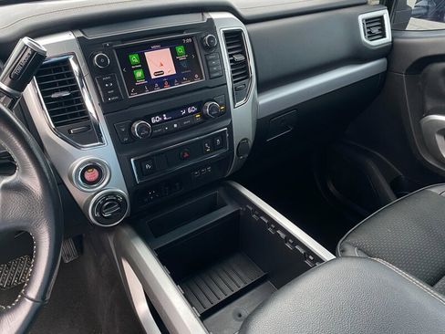 Used 2019 Nissan Titan PRO-4X image 41