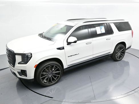 Used 2023 GMC Yukon XL Denali Ultimate image 49