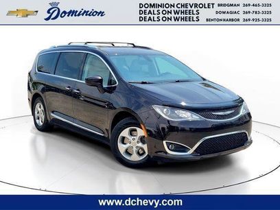 Used 2017 Chrysler Pacifica Touring-L Plus