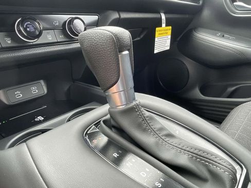 Used 2026 Honda HR-V LX image 36