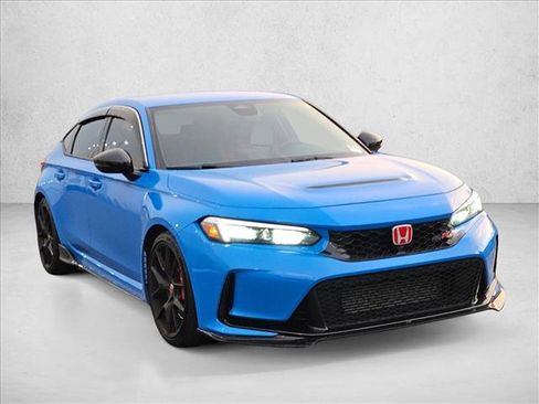 Used 2023 Honda Civic Type R image 3