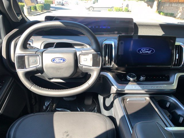Certified 2027 Ford Expedition Platinum w/ Stealth Appearance Package AWD/4WD image 24