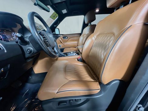 Used 2023 INFINITI QX80 Sensory w/ All-Season Package AWD/4WD image 15