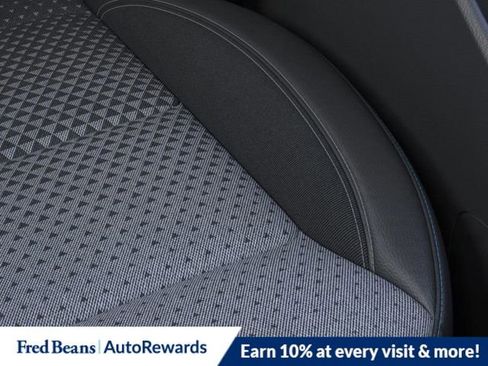 New 2026 Chevrolet Trax LT w/ Sunroof Package FWD image 25