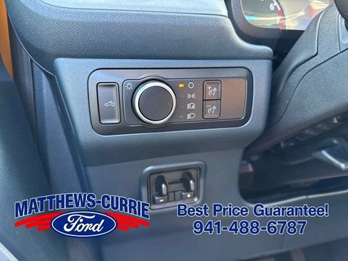 Certified 2022 Ford Maverick Lariat w/ Lariat Luxury Package AWD/4WD image 25