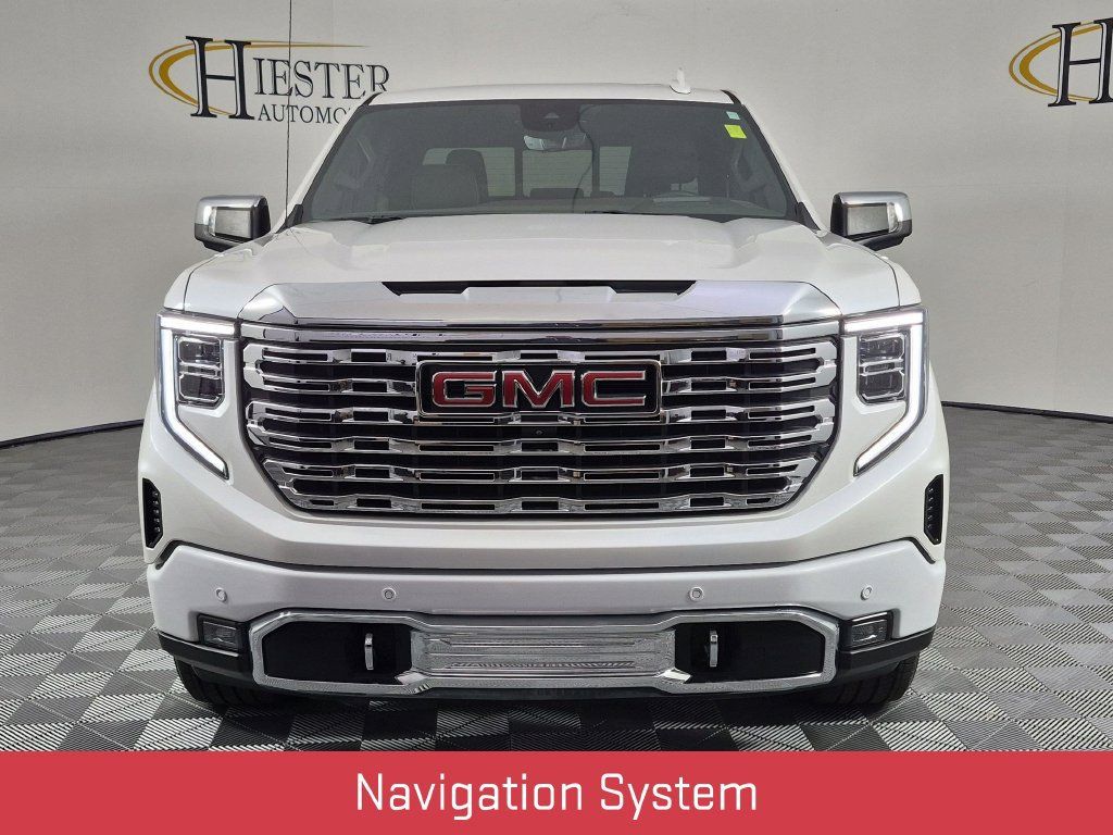 Used 2023 GMC Sierra 1500 Denali w/ Denali Reserve Package AWD/4WD image 9