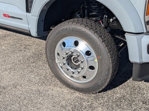 New 2026 Ford F450 Platinum w/ FX4 Off-Road Package image 11