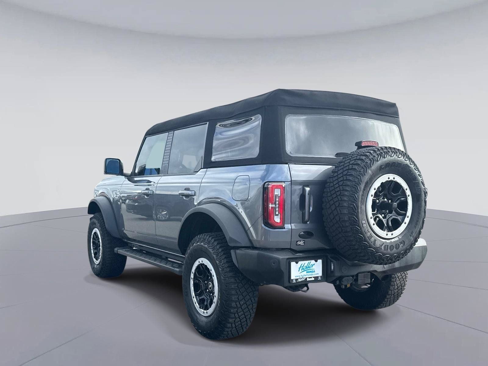 Used 2023 Ford Bronco Outer Banks w/ Sasquatch Package AWD/4WD image 6
