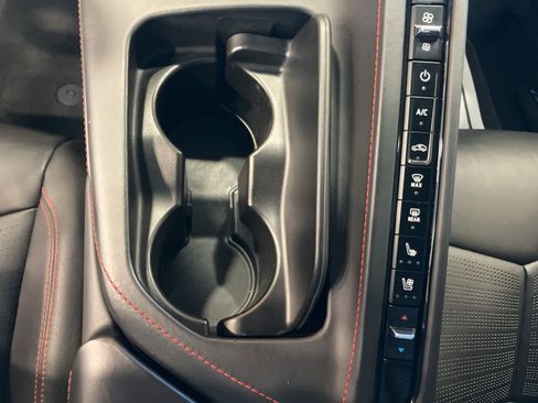 Used 2021 Chevrolet Corvette Stingray Premium Conv w/ 3LT image 21