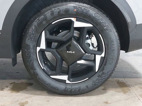 New 2026 Kia Sportage EX image 35