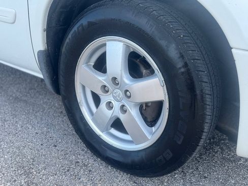 Used 2007 Dodge Grand Caravan SXT image 7