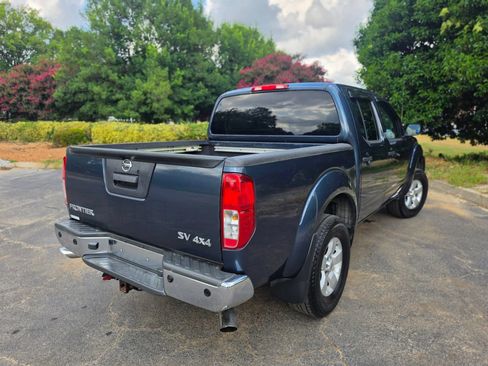 Used 2013 Nissan Frontier SV w/ SV Value Truck Pkg AWD/4WD image 10