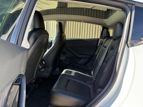 Used 2021 Tesla Model Y 2WD image 24