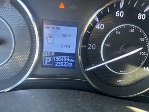 Used 2017 Nissan Armada Platinum w/ Captain Seat Package image 20