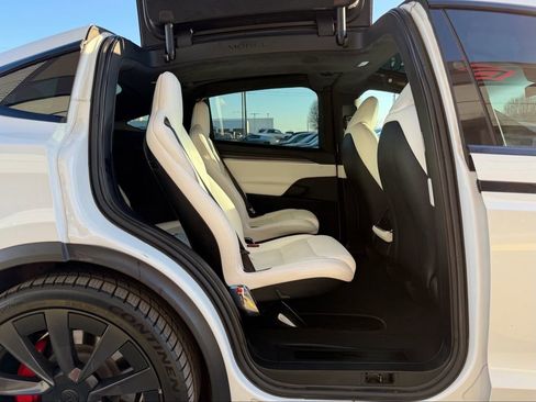 Used 2023 Tesla Model X Plaid image 27