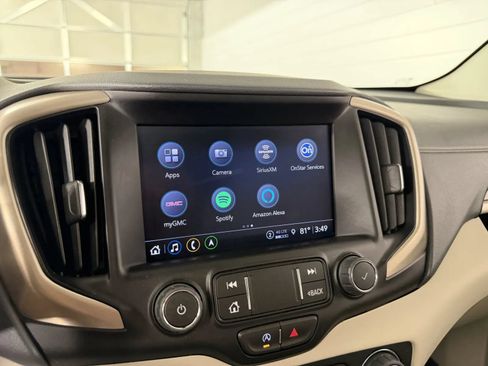 Used 2024 GMC Terrain Denali w/ Denali Premium Package AWD/4WD image 26