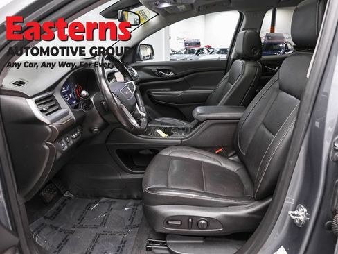 Used 2020 GMC Acadia SLT w/ Driver Alert Package II FWD image 14