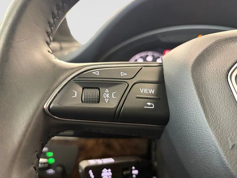 Used 2018 Audi Q7 3.0T Premium Plus AWD/4WD image 32