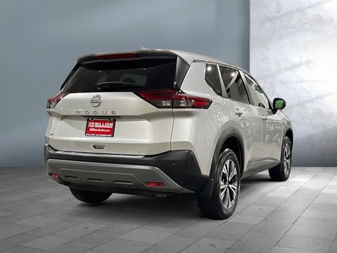 Used 2022 Nissan Rogue SV AWD/4WD image 6