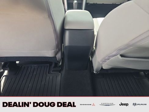 Used 2016 Subaru Forester 2.5i Premium w/ All-Weather Package image 25