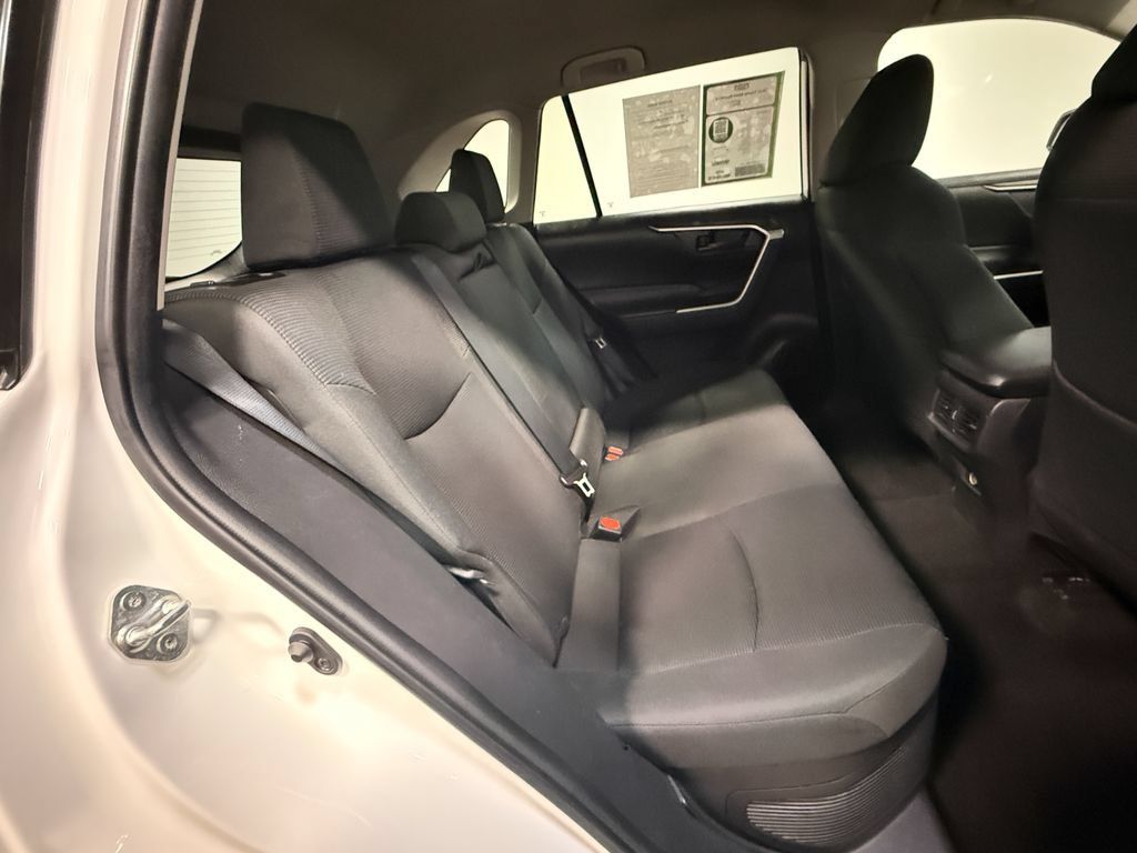 Used 2023 Toyota RAV4 LE AWD/4WD image 14
