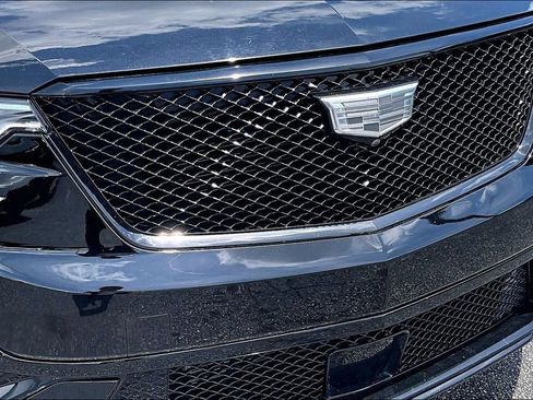 Certified 2023 Cadillac XT6 Sport w/ LPO, ONYX Package AWD/4WD image 34