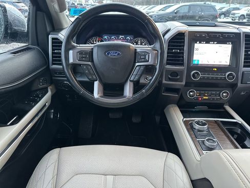 Used 2019 Ford Expedition Max Platinum image 17
