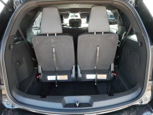 Used 2013 Ford Explorer XLT FWD image 18