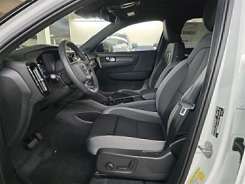 Certified 2024 Volvo XC40 Recharge Core w/ Protection Package Premier image 10