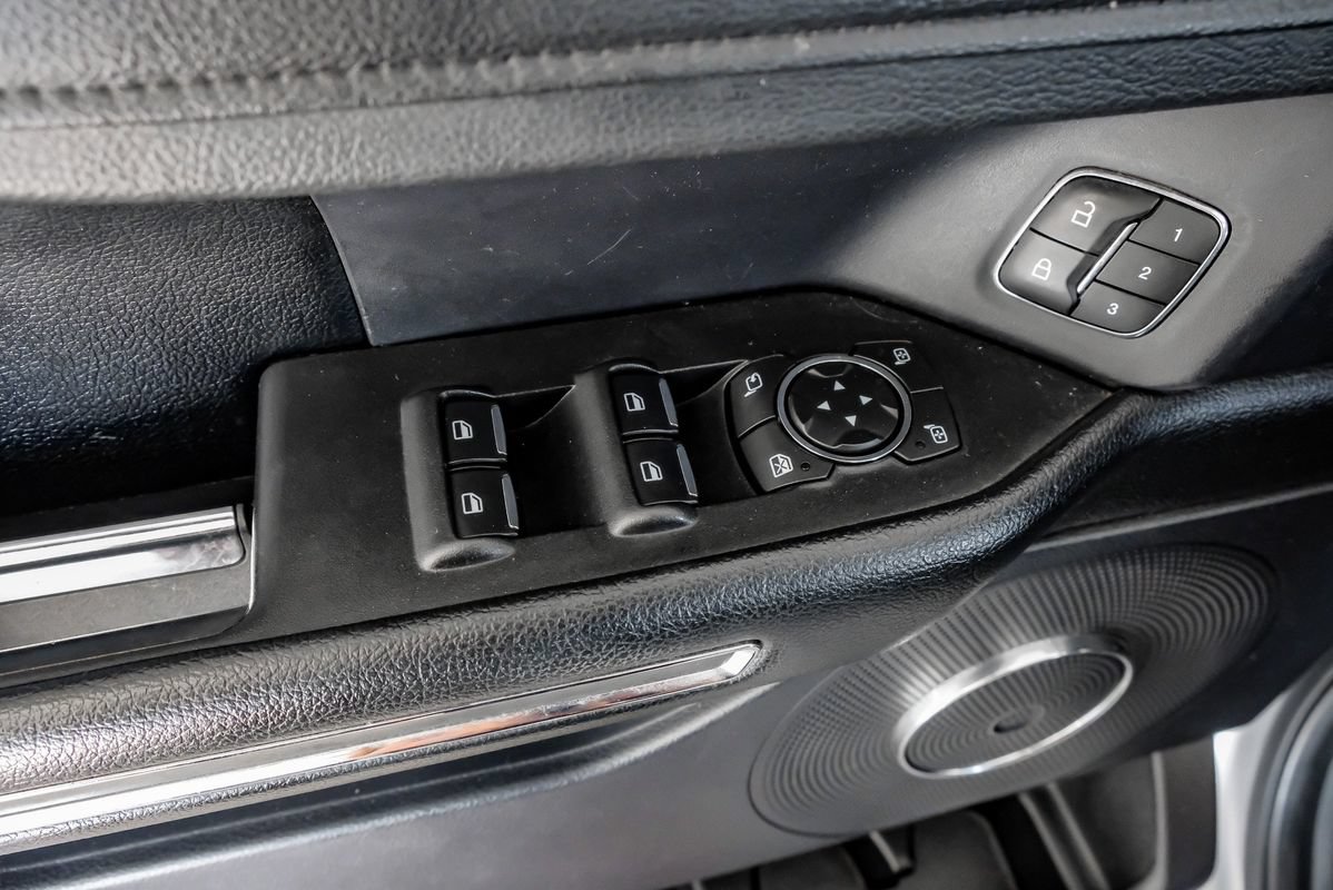 Used 2020 Ford Expedition XLT w/ Equipment Group 202A AWD/4WD image 45