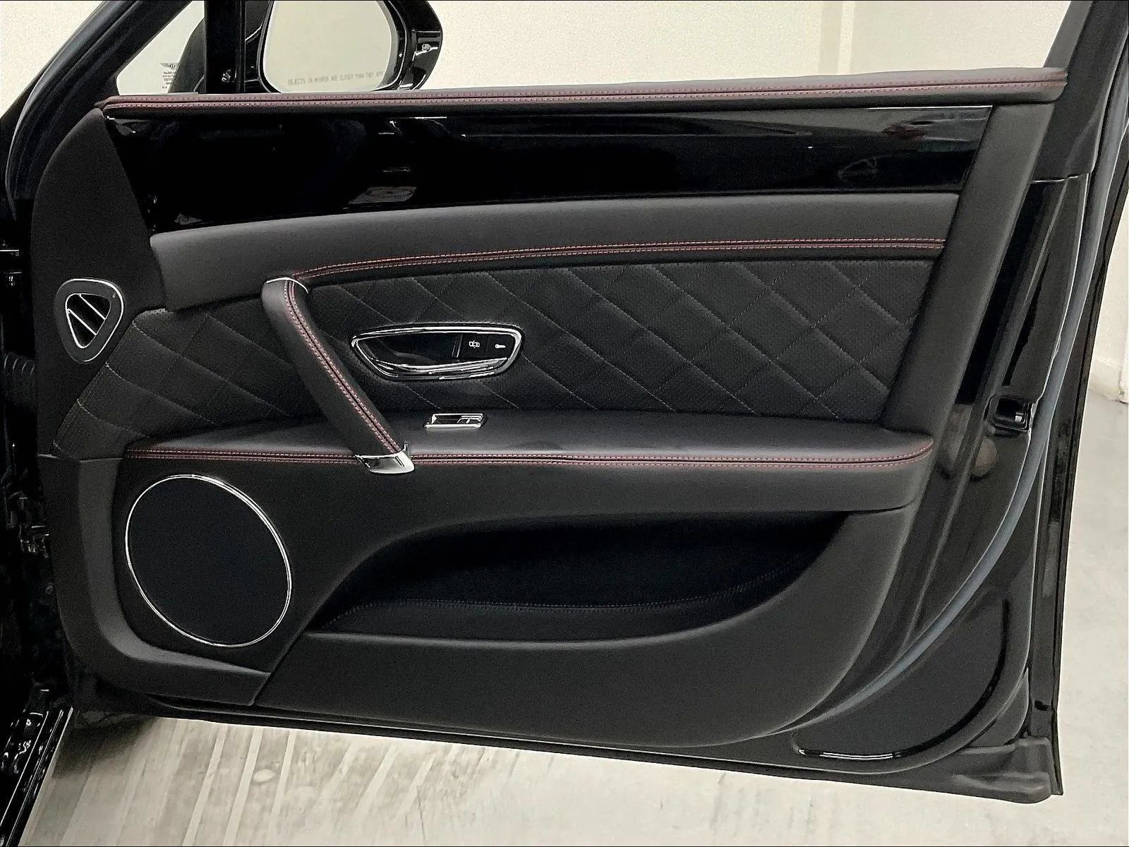 Used 2017 Bentley Flying Spur S V8 AWD/4WD image 17