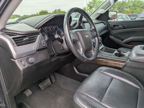 Used 2019 Chevrolet Tahoe LT image 9