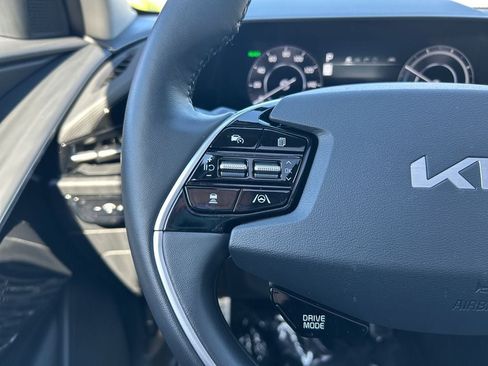 Used 2023 Kia Niro Wave w/ Wave Preserve Package FWD image 15