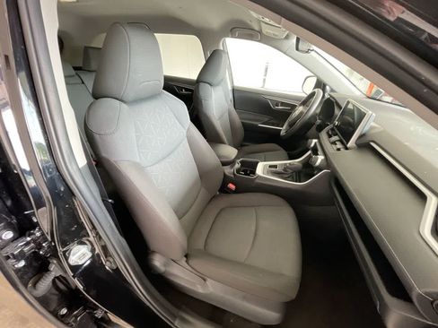Certified 2025 Toyota RAV4 XLE AWD/4WD image 24
