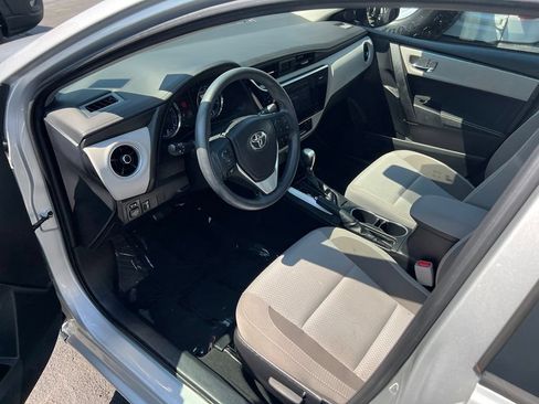 Used 2017 Toyota Corolla LE w/ Carpet Mat Package (TMS) FWD image 10