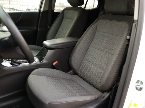 Used 2024 Chevrolet Equinox LT image 20